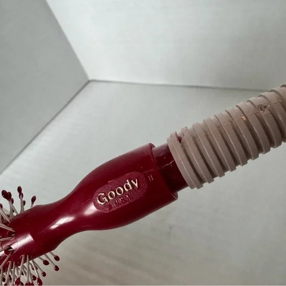 Vintage Goody Futura Round Hairbrush 1985 Comfor-Tip Bristles Red Tan Grip - Picture 6 of 14